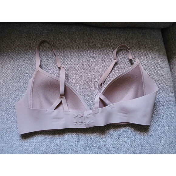 Lululemon Take Shape Sports Bra 34B Black Athletic Yoga Running Medium - Picture 3 of 7